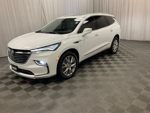 Used 2023 Buick Enclave Essence w/ Experience Buick Package AWD/4WD image 5