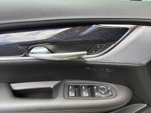 Used 2024 Cadillac XT5 Premium Luxury w/ LPO, Floor Liner Package AWD/4WD image 19