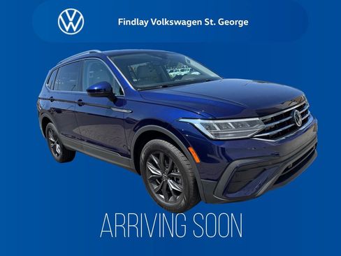 Used 2023 Volkswagen Tiguan SE FWD image 1
