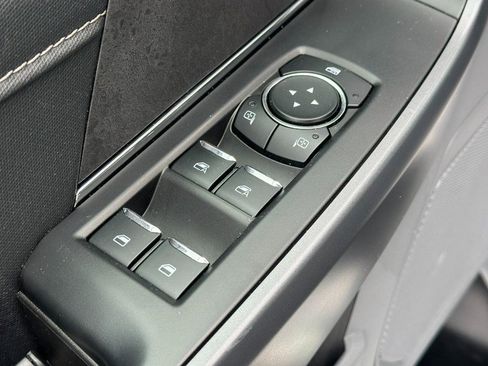 Used 2025 Ford F150 XLT w/ Equipment Group 301A Standard image 17