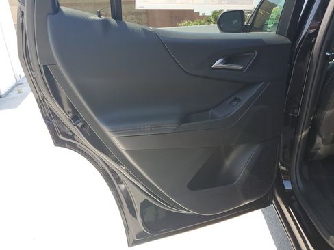 New 2026 Chevrolet Equinox LT w/ Convenience Package II FWD image 16