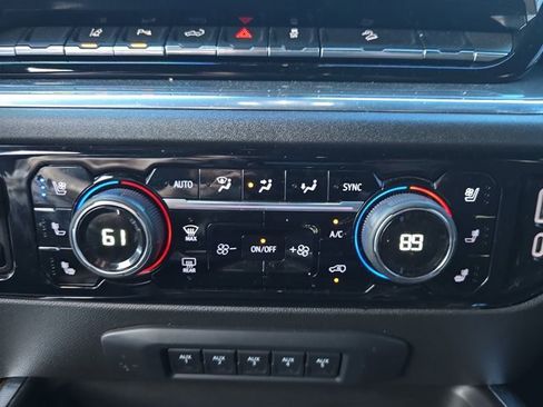 Used 2024 Chevrolet Silverado 2500 High Country w/ High Country Premium Package image 20