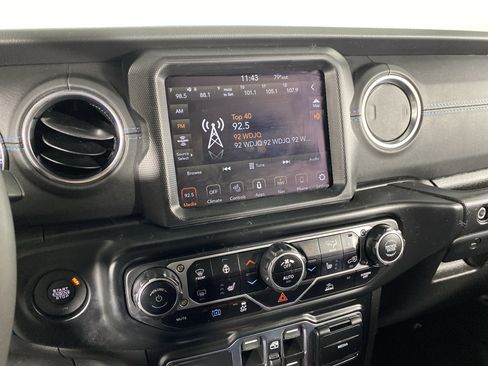 Used 2023 Jeep Wrangler Unlimited Rubicon 4xe w/ Cold Weather Group AWD/4WD image 37