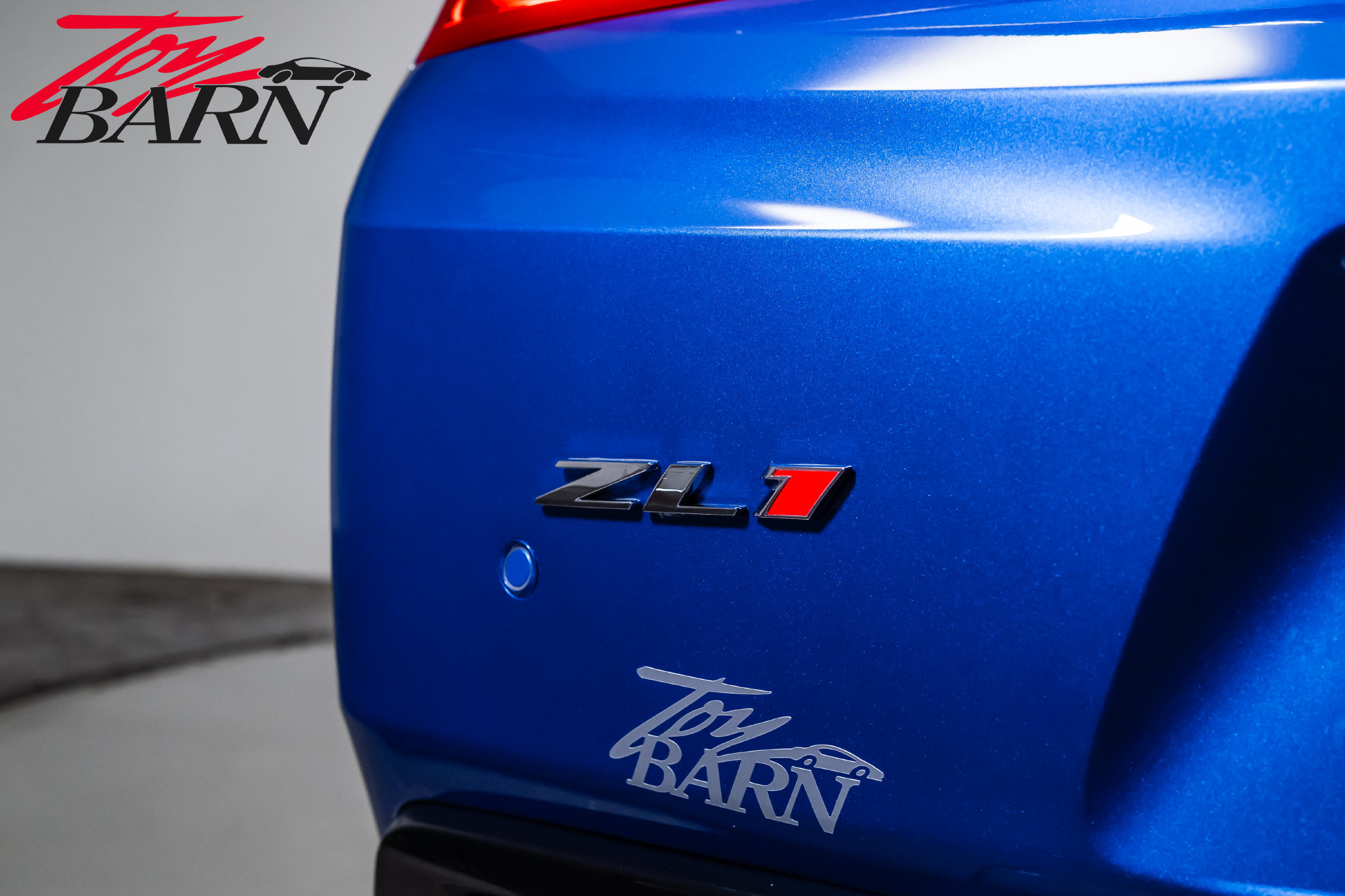 Used 2018 Chevrolet Camaro ZL1 RWD image 22