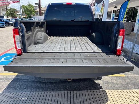 Used 2017 Ford F250 Lariat w/ Chrome Package AWD/4WD image 11