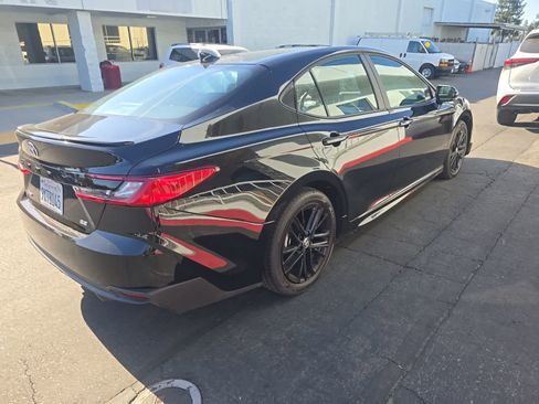 Used 2026 Toyota Camry SE FWD image 12