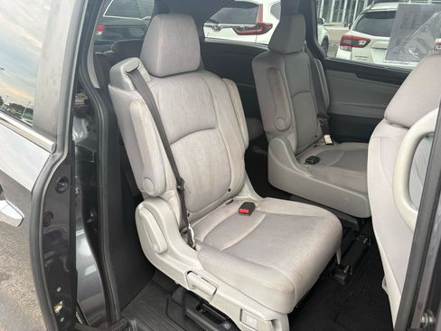 Used 2018 Honda Odyssey EX image 24