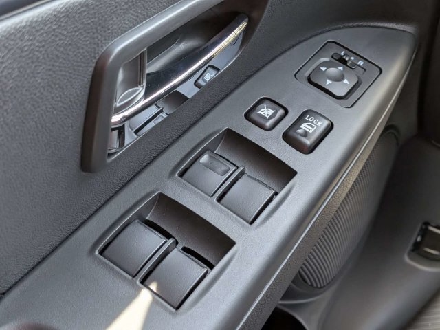 New 2027 Mitsubishi Outlander Sport LE FWD image 23