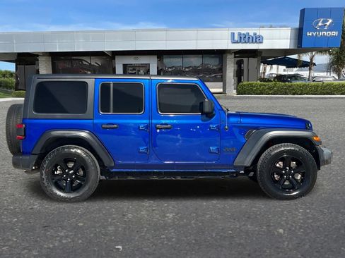 Used 2020 Jeep Wrangler Unlimited Sport image 9