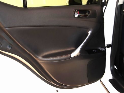 Used 2011 Lexus IS 250 image 40