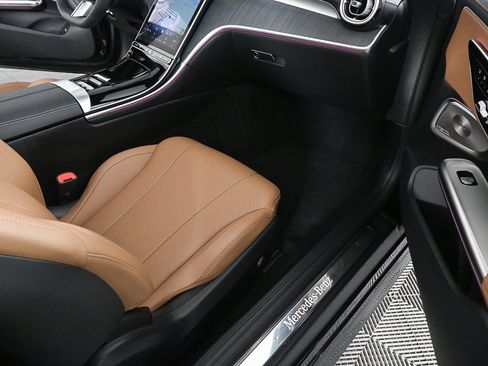 Certified 2024 Mercedes-Benz CLE 300 4MATIC Cabriolet image 22