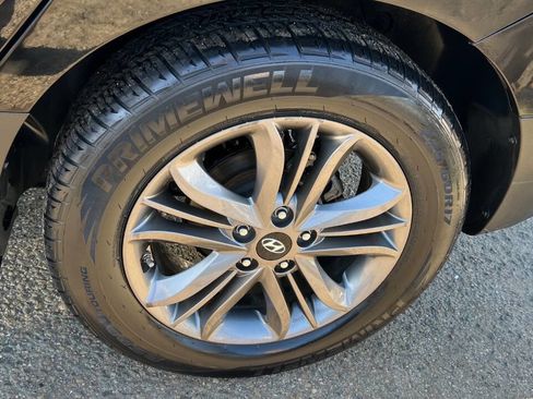 Used 2015 Hyundai Tucson GLS w/ Option Group 02 FWD image 31