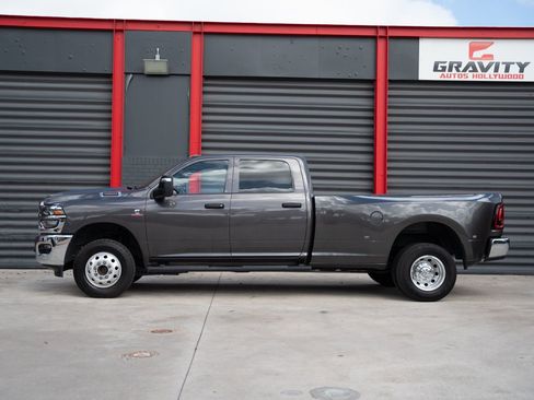 Used 2025 RAM 3500 Tradesman AWD/4WD image 5