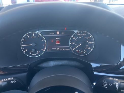 New 2025 Nissan Pathfinder SL image 12