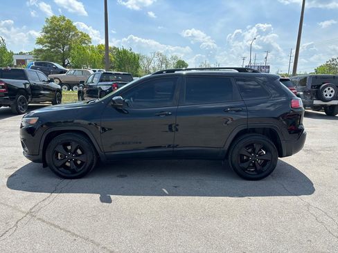Used 2020 Jeep Cherokee Latitude Plus FWD image 6