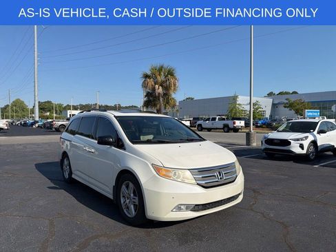 Used 2013 Honda Odyssey Touring Elite image 2