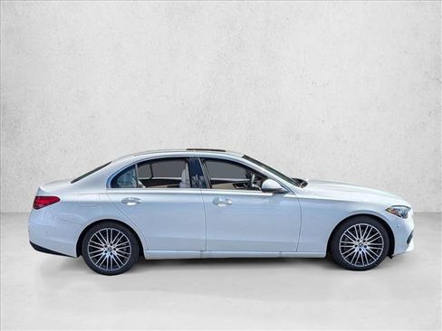 Used 2024 Mercedes-Benz C 300 4MATIC Sedan image 5