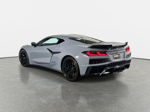 Used 2025 Chevrolet Corvette Z06 w/ Battery Protection Package RWD image 5