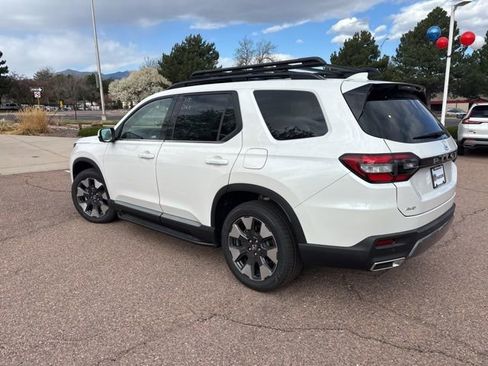 New 2026 Honda Pilot Touring image 4