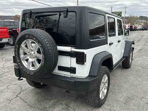 Used 2013 Jeep Wrangler Unlimited Sport image 7