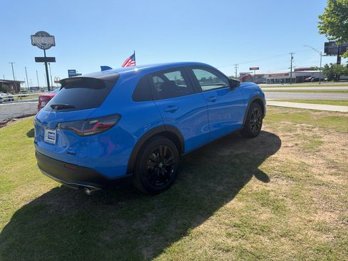 New 2026 Honda HR-V Sport image 2