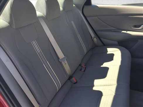 Used 2023 Hyundai Elantra SEL w/ Convenience Package FWD image 19