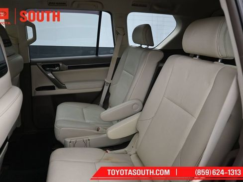 Used 2017 Lexus GX 460 AWD/4WD image 27