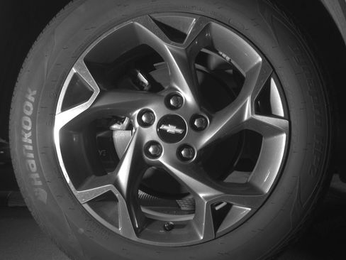 Used 2025 Chevrolet Trax LT FWD image 15