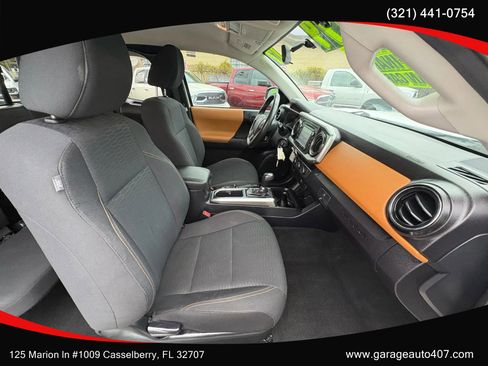 Used 2017 Toyota Tacoma SR5 RWD image 27