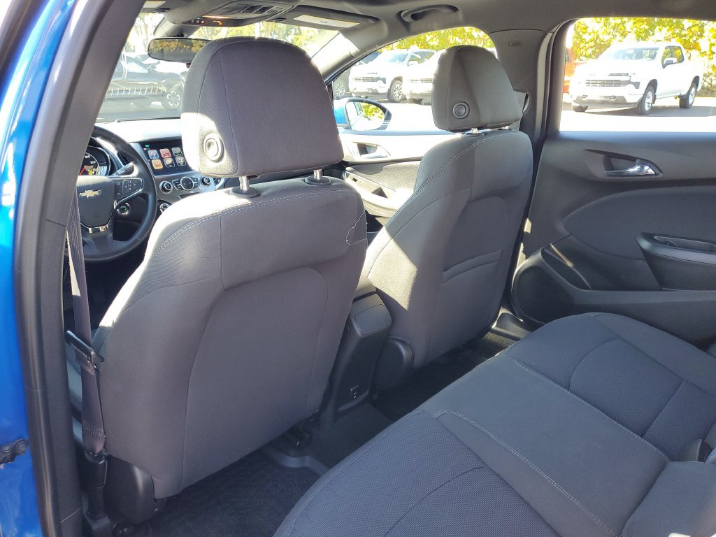 Used 2017 Chevrolet Cruze LT w/ LT True North Edition FWD image 31