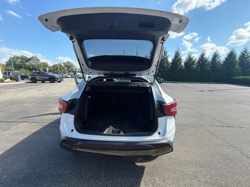 Used 2024 Chevrolet Trax ACTIV w/ Sunroof Package FWD image 25