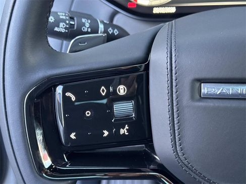 Certified 2025 Land Rover Range Rover Sport Dynamic SE image 29