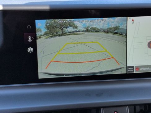 Used 2024 Kia Seltos EX FWD image 25
