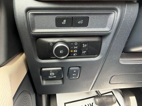 Used 2024 Ford Expedition Max Limited image 29