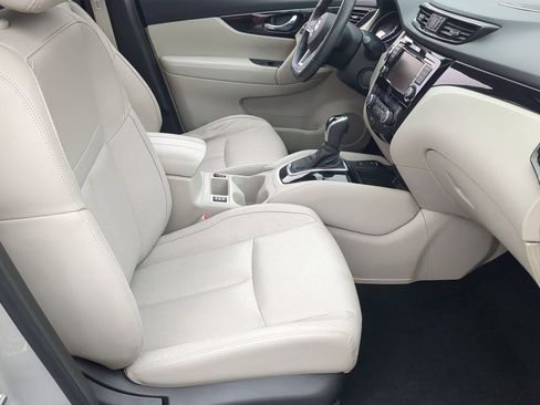 Used 2019 Nissan Rogue Sport SL w/ Premium Package AWD/4WD image 28