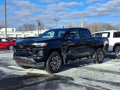Used 2024 Chevrolet Colorado Z71 w/ Z71 Convenience Package 2