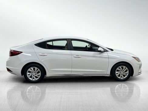 Used 2020 Hyundai Elantra SE image 4