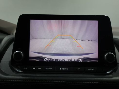 Used 2022 Nissan Rogue S AWD/4WD image 25