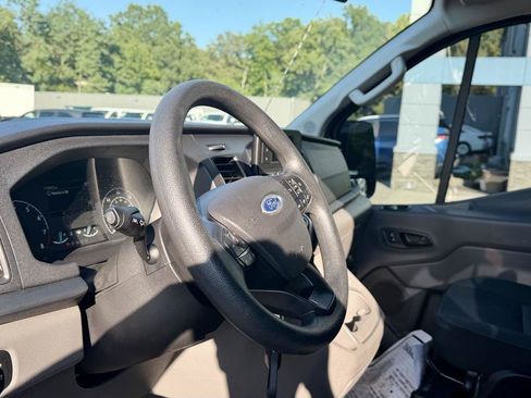 Used 2021 Ford Transit 350 XLT RWD image 16