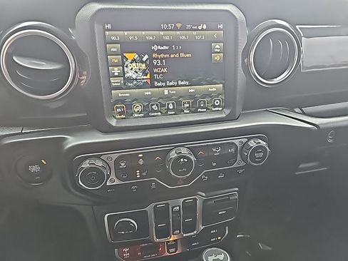 Certified 2021 Jeep Wrangler Unlimited Rubicon image 31