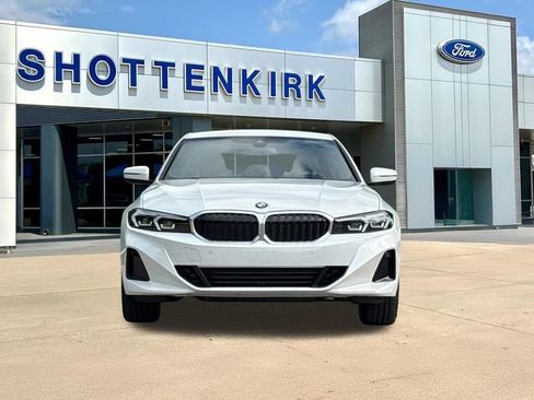 Used 2025 BMW 330i xDrive Sedan AWD/4WD image 2