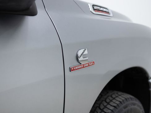 Used 2024 RAM 2500 Laramie image 18