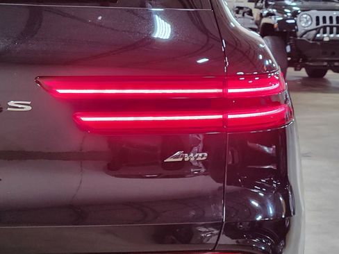 Used 2024 Genesis GV70 2.5T w/ Select Package image 22