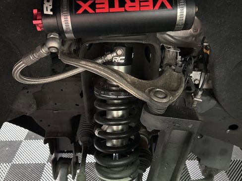 Used 2020 Chevrolet Silverado 1500 LTZ w/ LTZ Premium Package image 40