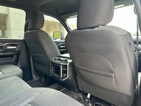Used 2024 RAM 2500 Big Horn w/ Night Edition AWD/4WD image 43