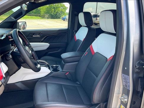 Used 2024 GMC Canyon AT4X AWD/4WD image 18