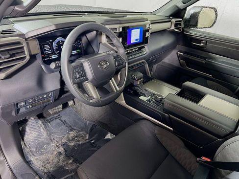 Certified 2025 Toyota Sequoia SR5 image 10