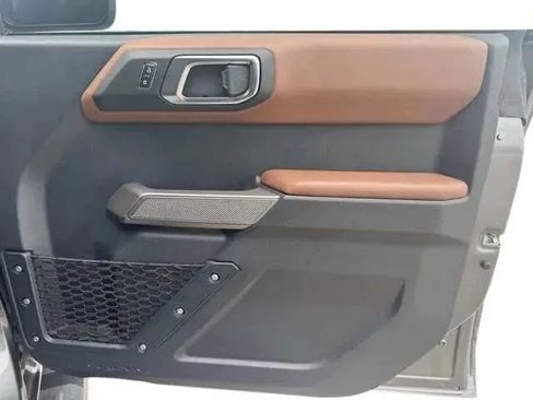 Used 2023 Ford Bronco Outer Banks w/ Sasquatch Package AWD/4WD image 14