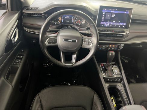 Used 2022 Jeep Compass Trailhawk w/ Sun and Sound Group AWD/4WD image 23