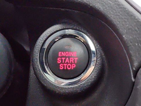 Used 2022 Subaru Forester Limited image 23